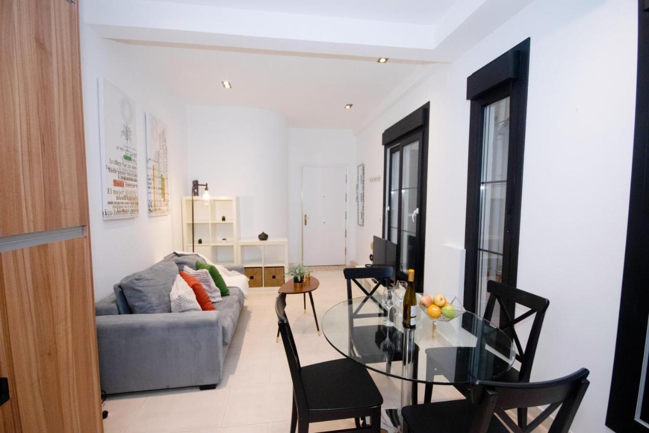 For You Rentals Apartamento Temporal Con Encanto En Malasana Min24 Madri Exterior foto
