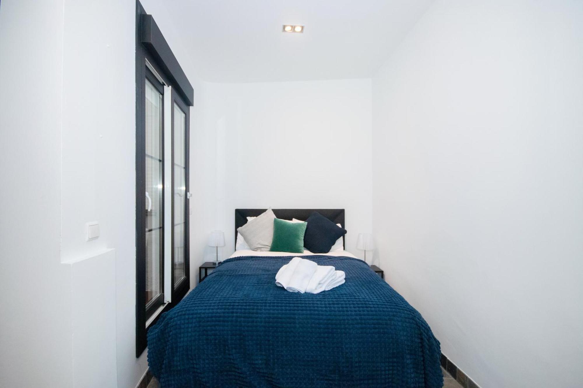 For You Rentals Apartamento Temporal Con Encanto En Malasana Min24 Madri Exterior foto