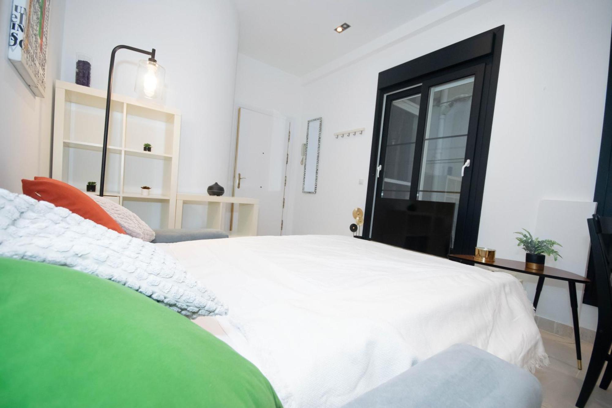 For You Rentals Apartamento Temporal Con Encanto En Malasana Min24 Madri Exterior foto