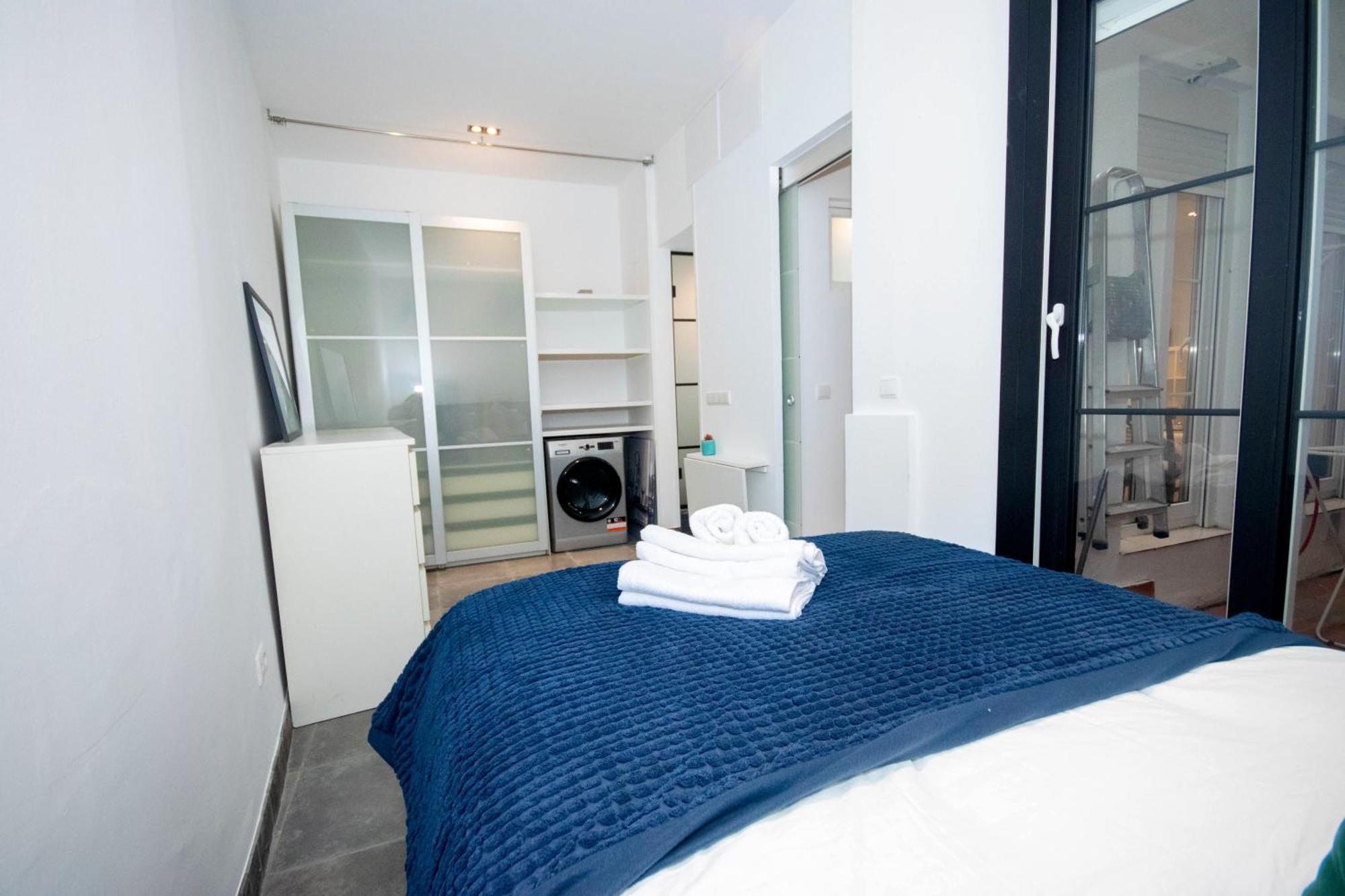 For You Rentals Apartamento Temporal Con Encanto En Malasana Min24 Madri Exterior foto